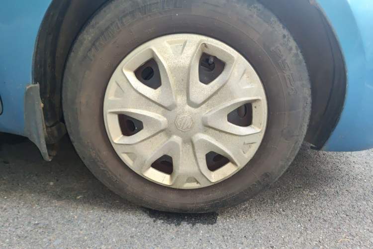 Used MG 3 2013 1.3L Manual Comfort Edition Right Front Wheel Hub