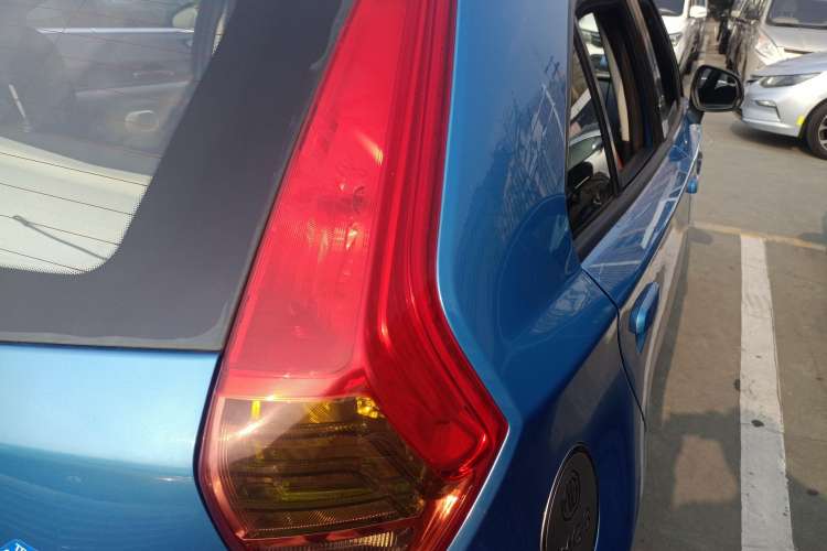 Used MG 3 2013 1.5L AMT Elite Edition Right Rear Taillight