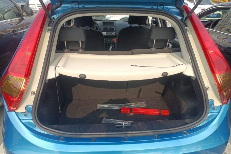 Used MG 3 2013 1.5L AMT Elite Edition Trunk