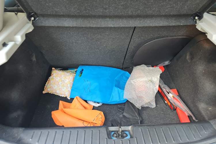 Used MG 3 2013 1.5L AMT Elite Edition Trunk