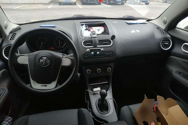 Used MG 3 2013 1.3L Manual Comfort Edition Center Console