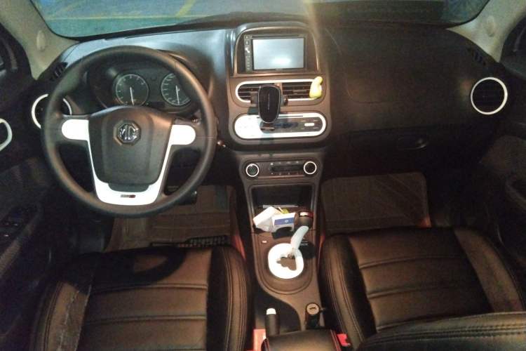 Used MG 3 2013 1.5L AMT Elite Edition Center Console