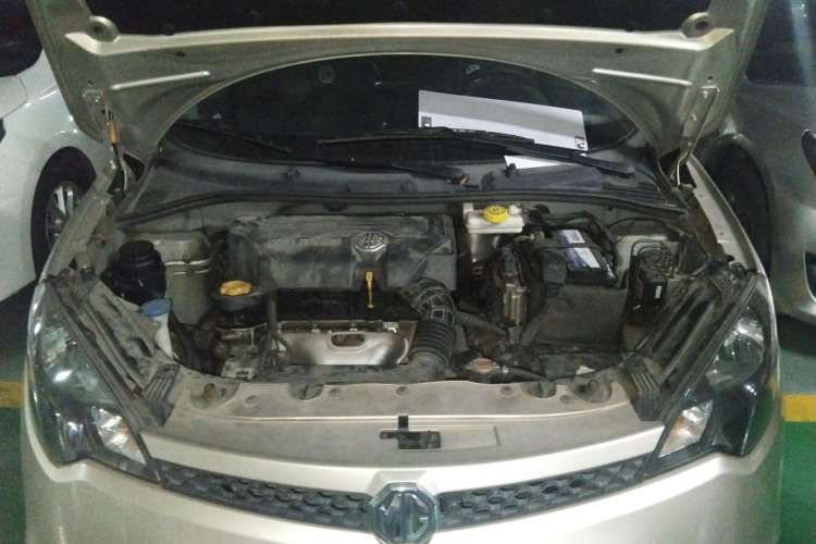 Used MG 3 2013 1.5L AMT Elite Edition Engine Bay