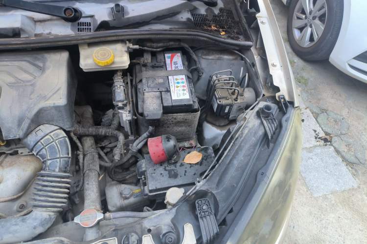 Used MG 3 2013 1.3L AMT Comfort Edition Engine Bay Left
