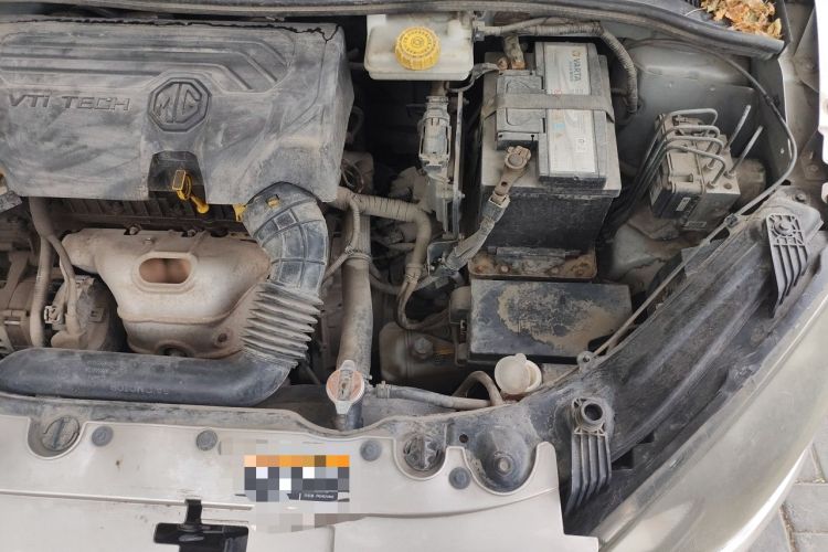 Used MG 3 2013 1.5L AMT Elite Edition Engine Bay Left