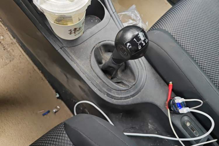 Used MG 3 2013 1.3L Manual Comfort Edition Gear Lever