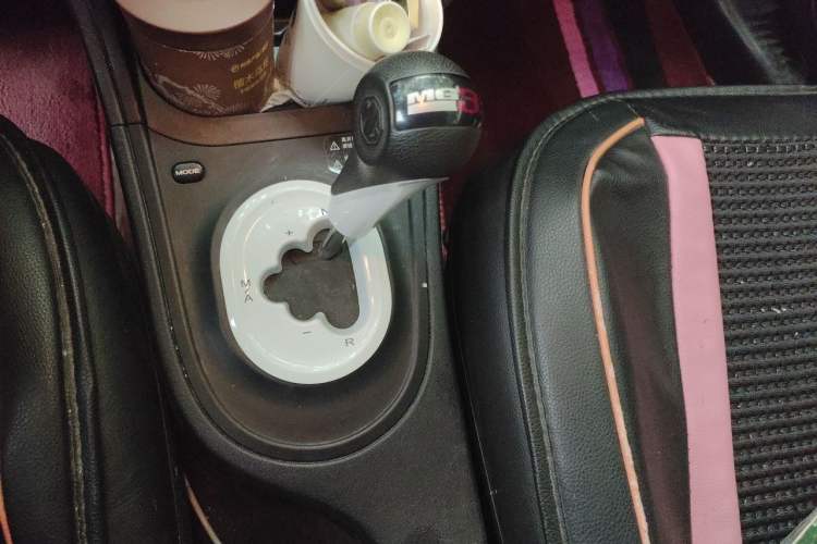 Used MG 3 2013 1.5L AMT Elite Edition Gear Lever