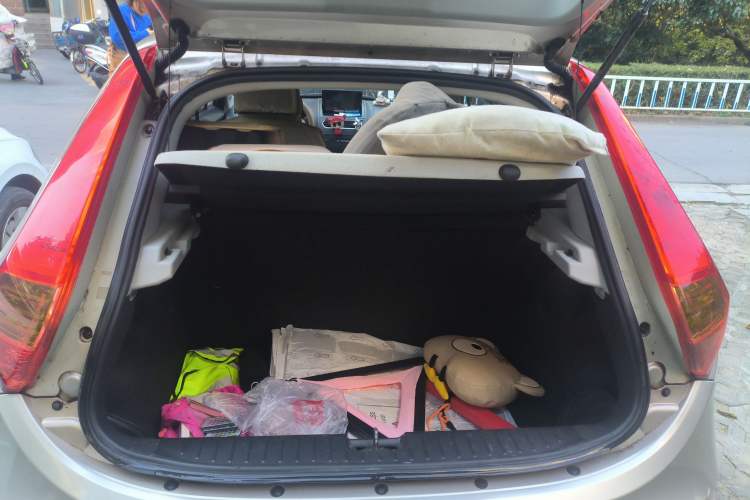 Used MG 3 2013 1.3L AMT Comfort Edition Trunk