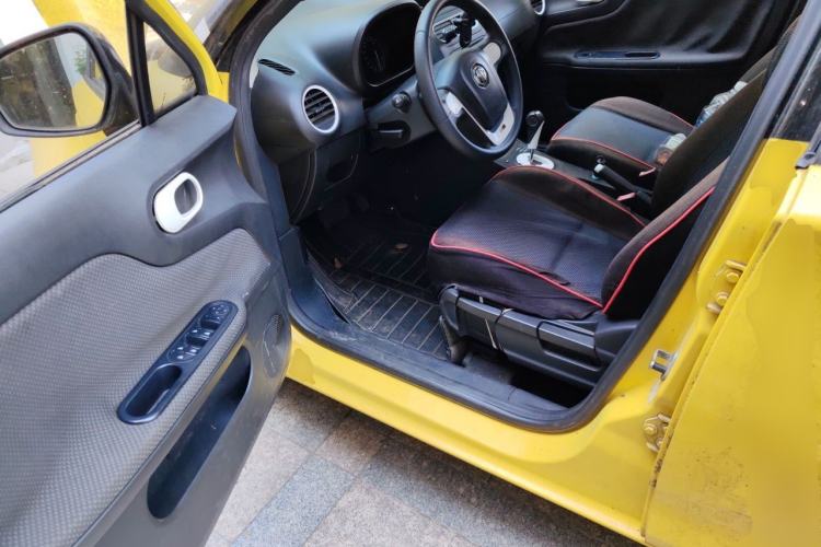 Used MG 3 2013 1.5L AMT Elite Edition Driver Seat