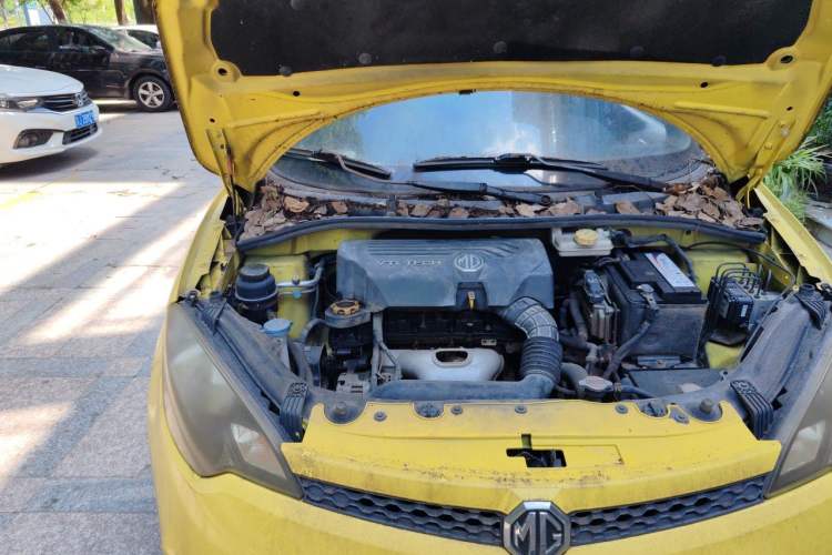 Used MG 3 2013 1.5L AMT Elite Edition Engine Bay Right