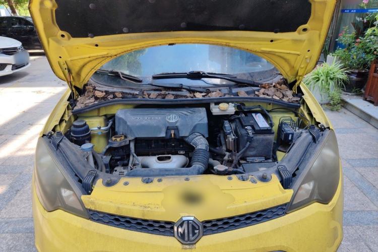Used MG 3 2013 1.5L AMT Elite Edition Engine Bay