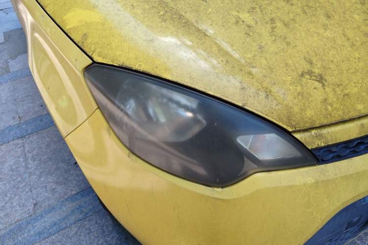 Used MG 3 2013 1.5L AMT Elite Edition Right Front Headlight