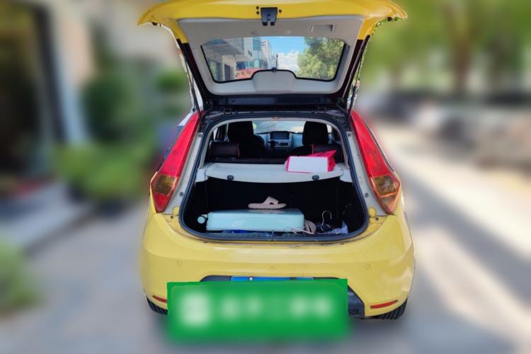 Used MG 3 2013 1.5L AMT Elite Edition Trunk