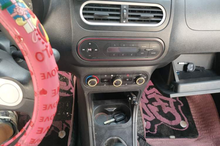 Used MG 3 2013 1.3L Manual Comfort Edition Audio And AC Panel