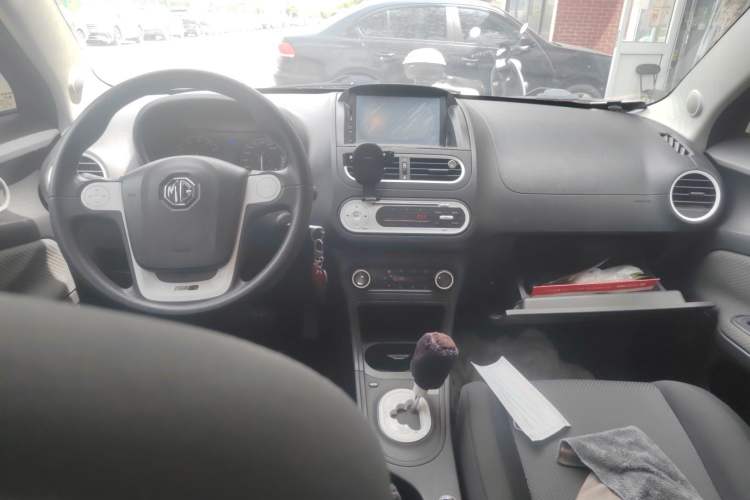 Used MG 3 2013 1.5L AMT Elite Edition Center Console