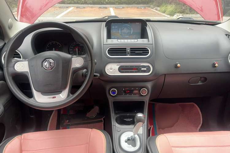 Used MG 3 2013 1.5L AMT Elite Edition Center Console
