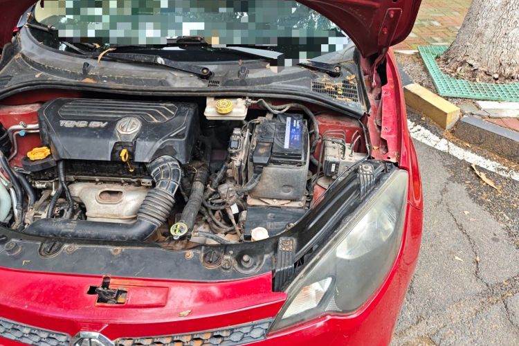 Used MG 3 2013 1.3L AMT Comfort Edition Engine Bay Left