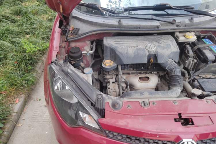 Used MG 3 2013 1.5L AMT Elite Edition Engine Bay Right
