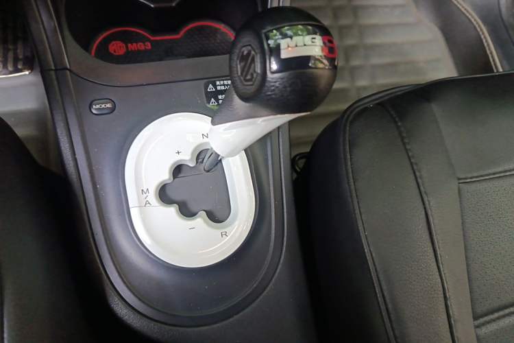 Used MG 3 2013 1.5L AMT Elite Edition Gear Lever