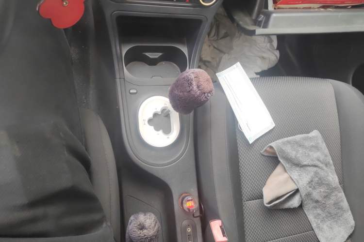 Used MG 3 2013 1.5L AMT Elite Edition Gear Lever