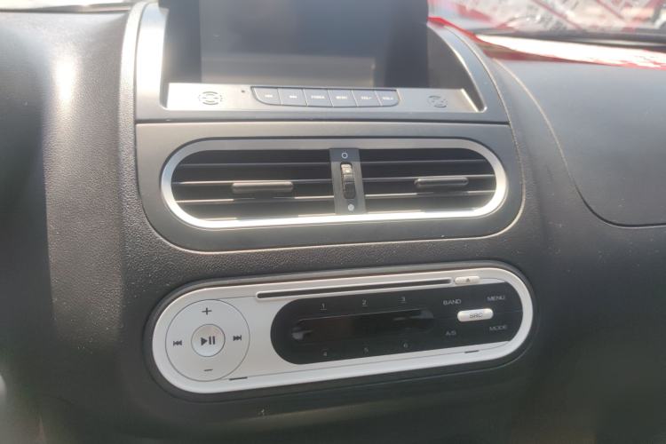 Used MG 3 2013 1.5L AMT Elite Edition Interior 3
