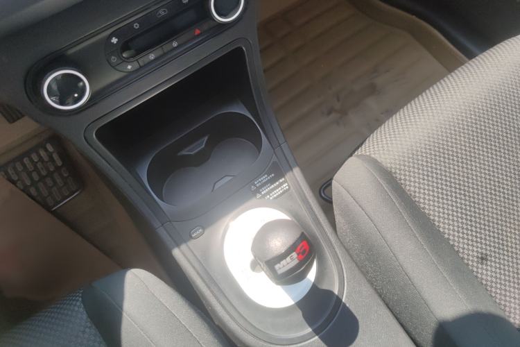 Used MG 3 2013 1.5L AMT Elite Edition Interior 4