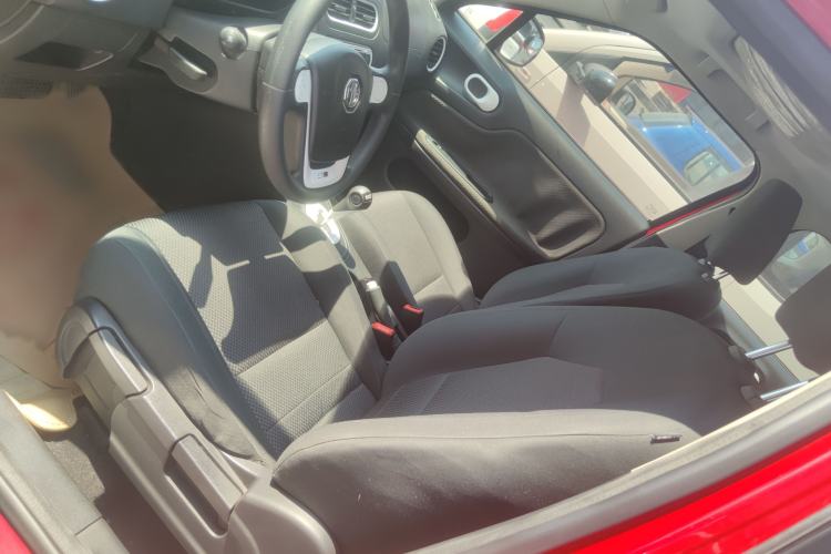 Used MG 3 2013 1.5L AMT Elite Edition Interior 5