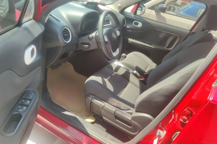 Used MG 3 2013 1.5L AMT Elite Edition Interior 6