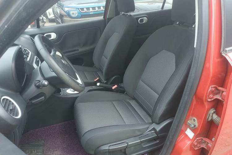 Used MG 3 2013 1.5L AMT Elite Edition Left Front Seat