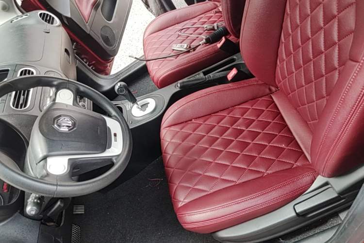Used MG 3 2013 1.3L AMT Comfort Edition Left Front Seat