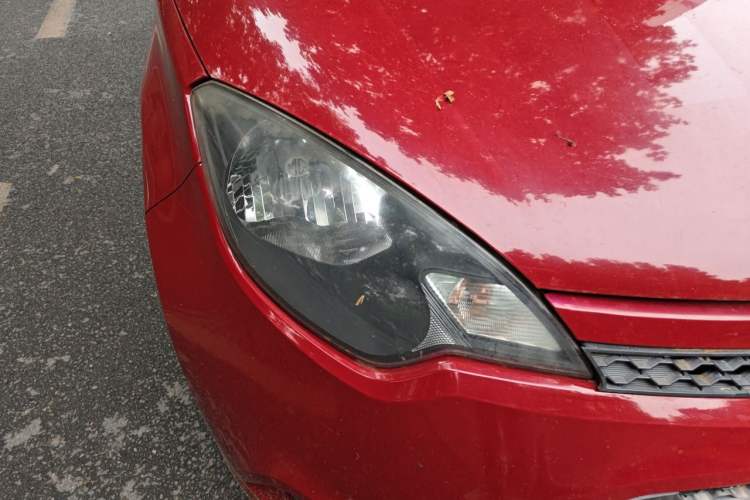 Used MG 3 2013 1.3L AMT Comfort Edition Right Front Headlight