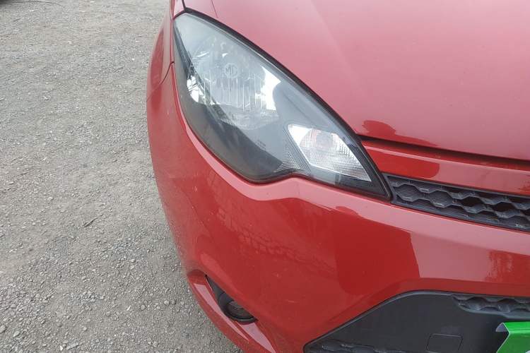 Used MG 3 2013 1.5L AMT Elite Edition Right Front Headlight