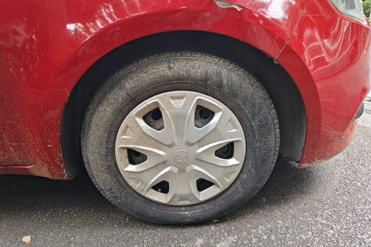 Used MG 3 2013 1.3L AMT Comfort Edition Right Front Wheel Hub