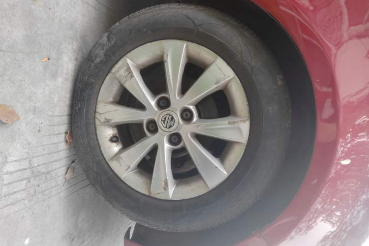Used MG 3 2013 1.5L AMT Elite Edition Right Front Wheel Hub