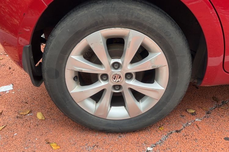 Used MG 3 2013 1.5L AMT Elite Edition Right Rear Wheel Hub