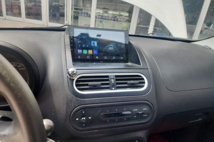 Used MG 3 2013 1.3L AMT Comfort Edition Audio And AC Panel