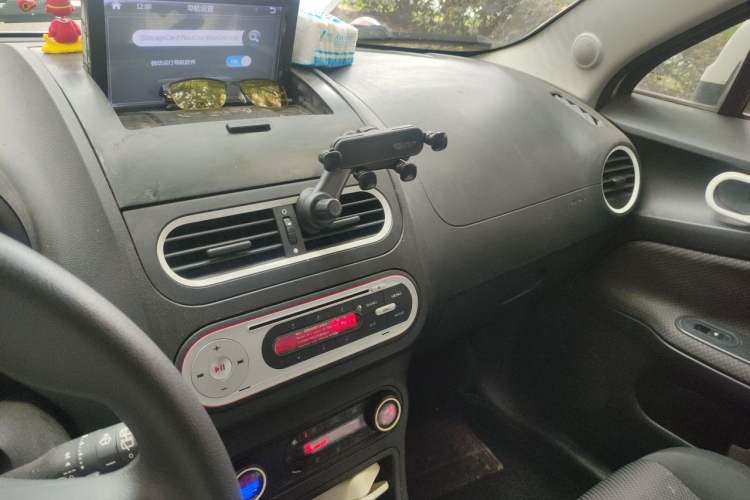 Used MG 3 2013 1.5L AMT Elite Edition Audio And AC Panel