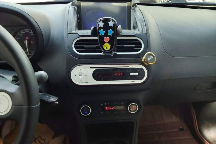 Used MG 3 2013 1.5L AMT Elite Edition Audio And AC Panel