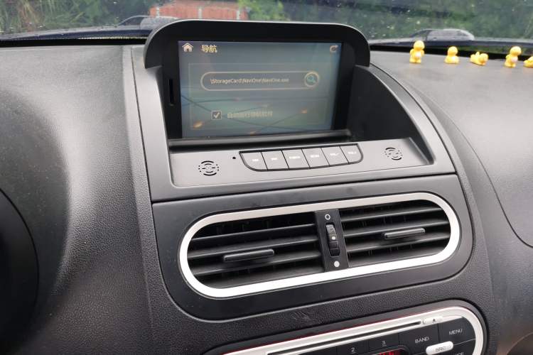 Used MG 3 2013 1.5L AMT Elite Edition Audio And AC Panel