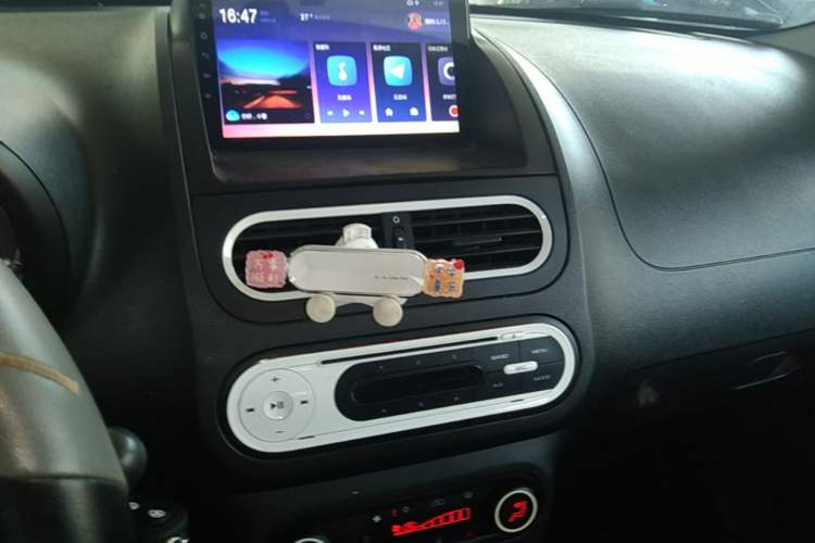 Used MG 3 2013 1.5L AMT Elite Edition Audio And AC Panel