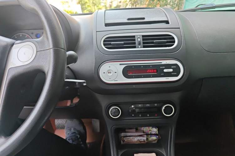 Used MG 3 2013 1.5L AMT Elite Edition Audio And AC Panel