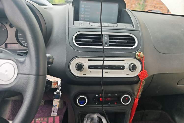 Used MG 3 2013 1.5L AMT Elite Edition Audio And AC Panel