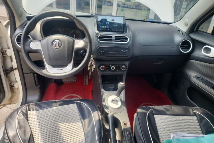 Used MG 3 2013 1.3L AMT Comfort Edition Center Console
