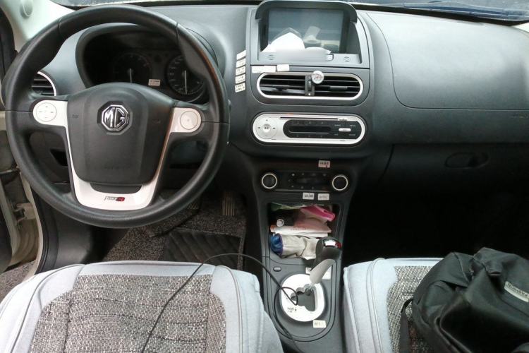 Used MG 3 2013 1.5L AMT Elite Edition Center Console
