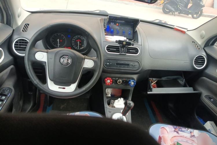 Used MG 3 2013 1.3L AMT Comfort Edition Center Console