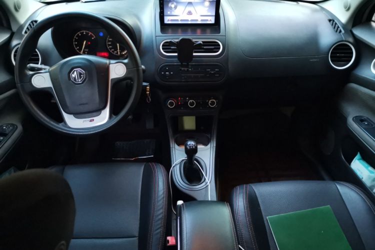 Used MG 3 2013 1.3L Manual Comfort Edition Center Console