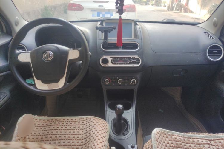 Used MG 3 2013 1.3L Manual Comfort Edition Center Console