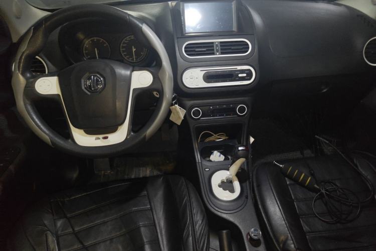 Used MG 3 2013 1.5L AMT Elite Edition Center Console