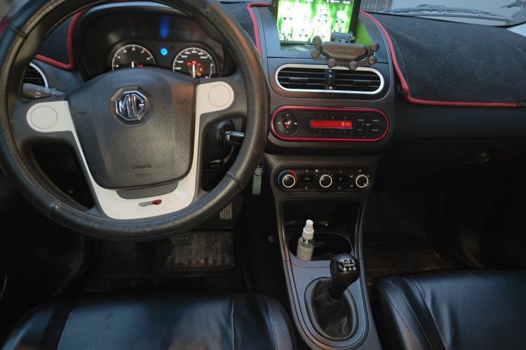 Used MG 3 2013 1.3L Manual Comfort Edition Center Console