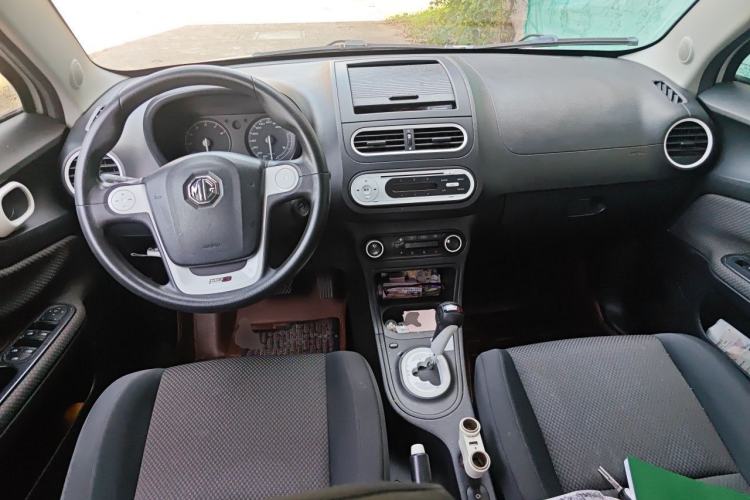 Used MG 3 2013 1.5L AMT Elite Edition Center Console